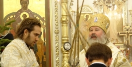 Епископ Тихон ведет рождественскую службу Любовь Кондрашова