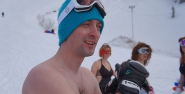 Участник "голого спуска" Максим Андреев РИА SakhalinMedia