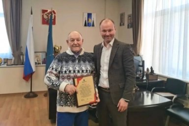 Титулованный сахалинский лыжник Анатолий Слугин отметил 80-летний юбилей пресс-служба министерства спорта Сахалинской области