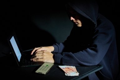 Более 20 тысяч сайтов с финансовыми пирамидами заблокировали в России за год