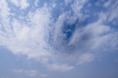 Солнце выстрелило: облако плазмы летит к Земле