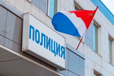 Таксист в Краснодаре оскорблял пассажирку и требовал деньги за возврат вещей Илья Аверьянов