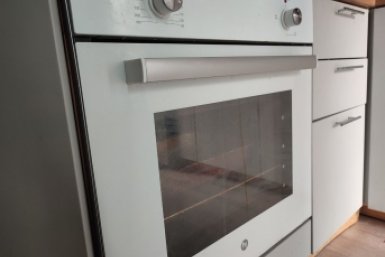 3 ложки в воду — и духовка чище новой: от липкого жира и нагара не осталось и следа — сияет как на праздник