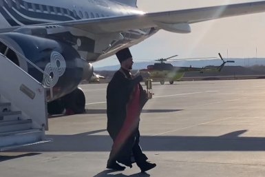 В Южно-Сахалинск доставили Благодатный огонь из Иерусалима пресс-служба аэропорта Южно-Сахалинск