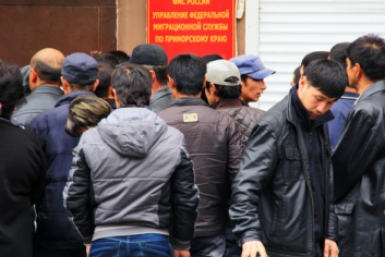 В России вводятся новые правила для мигрантов и пенсионеров