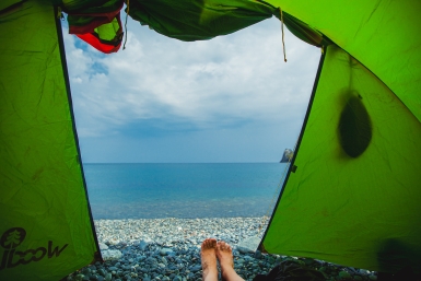 Абхазия на майские: цены от 16 тысяч — что почем и где дешевле