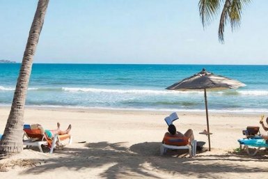 Уже пятый год отдыхаю в России на море - и это не Крым, не Сочи Создано с помощью ИИ