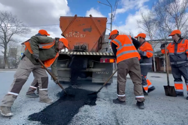 В Южно-Сахалинске ям на дорогах стало в два раза меньше — отчёт губернатору