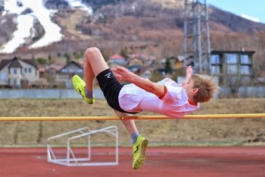 Чемпионат и первенство Сахалинской области по легкой атлетике пресс-служба министерства спорта Сахалинской области