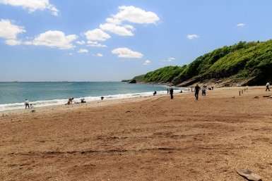 +27 °C в тени и ни одного облака: нашли место, где можно бюджетно загорать, пока в Москве идут дожди