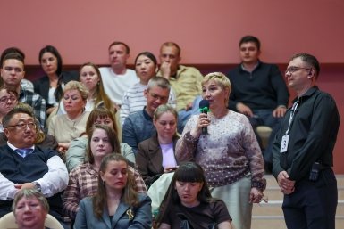 Встреча губернатора Валерия Лимаренко с жителями Анивского района пресс-служба правительства Сахалинской области