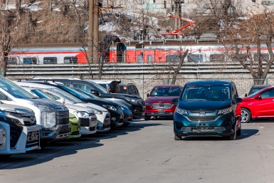 На новые денег уже нет: почему в России растет спрос на подержанные автомобили