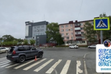 Ребенок на самокате попал под колеса "Тойоты" в Южно-Сахалинске
