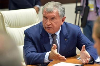 Сечин: Россия сохранит экспорт нефти даже при новых санкциях