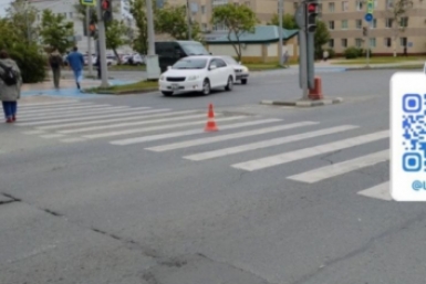 "Тойота" сбила пожилую женщину на пешеходном переходе в Южно-Сахалинске