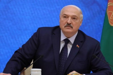 Лукашенко пригрозил Зеленскому боевыми действиями с Белоруссией