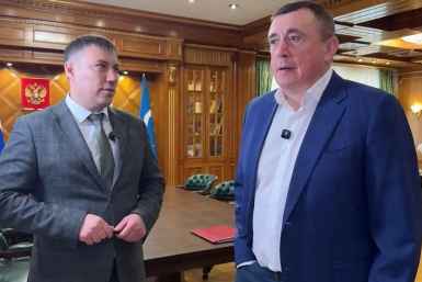 Алексей Юрьев и Валерий Лимаренко пресс-служба правительства Сахалинской области