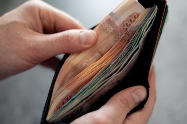 Молодым специалистам могут добавить по 22 тысячи к зарплате — стартовал конкурс