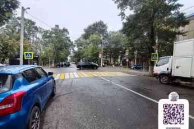 В Корсакове легковушка сбила пенсионерку на пешеходном переходе