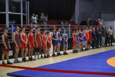 Первенство России по греко-римской и вольной борьбе среди глухих в Южно-Сахалинске пресс-служба министерства спорта Сахалинской области