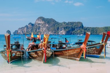 Море +29 и песочек, а туристы разъехались: 2 курорта на октябрь-ноябрь от 20 000 рублей на двоих Мария Смитюк, ИА PrimaMedia