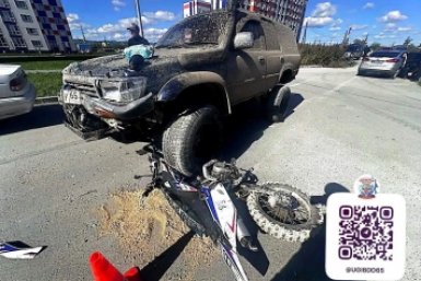 В Анивском районе внедорожник сбил подростка на мопеде