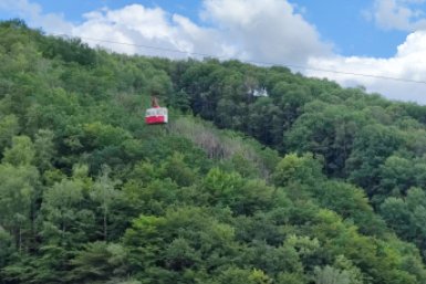 Канатную дорогу в Кисловодске временно остановили из-за покраски опор ИА Stavropol.Media