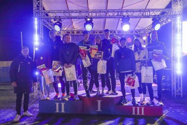 &quotНочной забег&quot в Южно-Сахалинске пресс-служба министерства спорта Сахалинской области