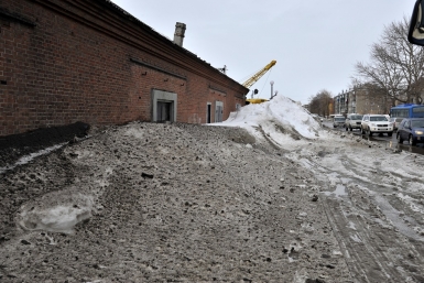 Засыпанный грязью музей Юрий Гуршал
