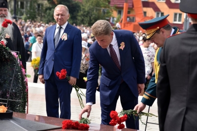 Парад в честь 70-летия освобождения Сахалина и Курил Юрий Гуршал