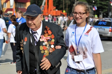 Парад в честь 70-летия освобождения Сахалина и Курил Юрий Гуршал