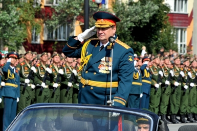Парад в честь 70-летия освобождения Сахалина и Курил Юрий Гуршал