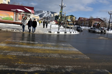Уборка снега в Южно-Сахалинске Юрий Гуршал