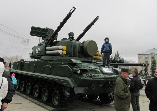 2С6 "Тунгуска", зенитный пушечно-ракетный комплекс