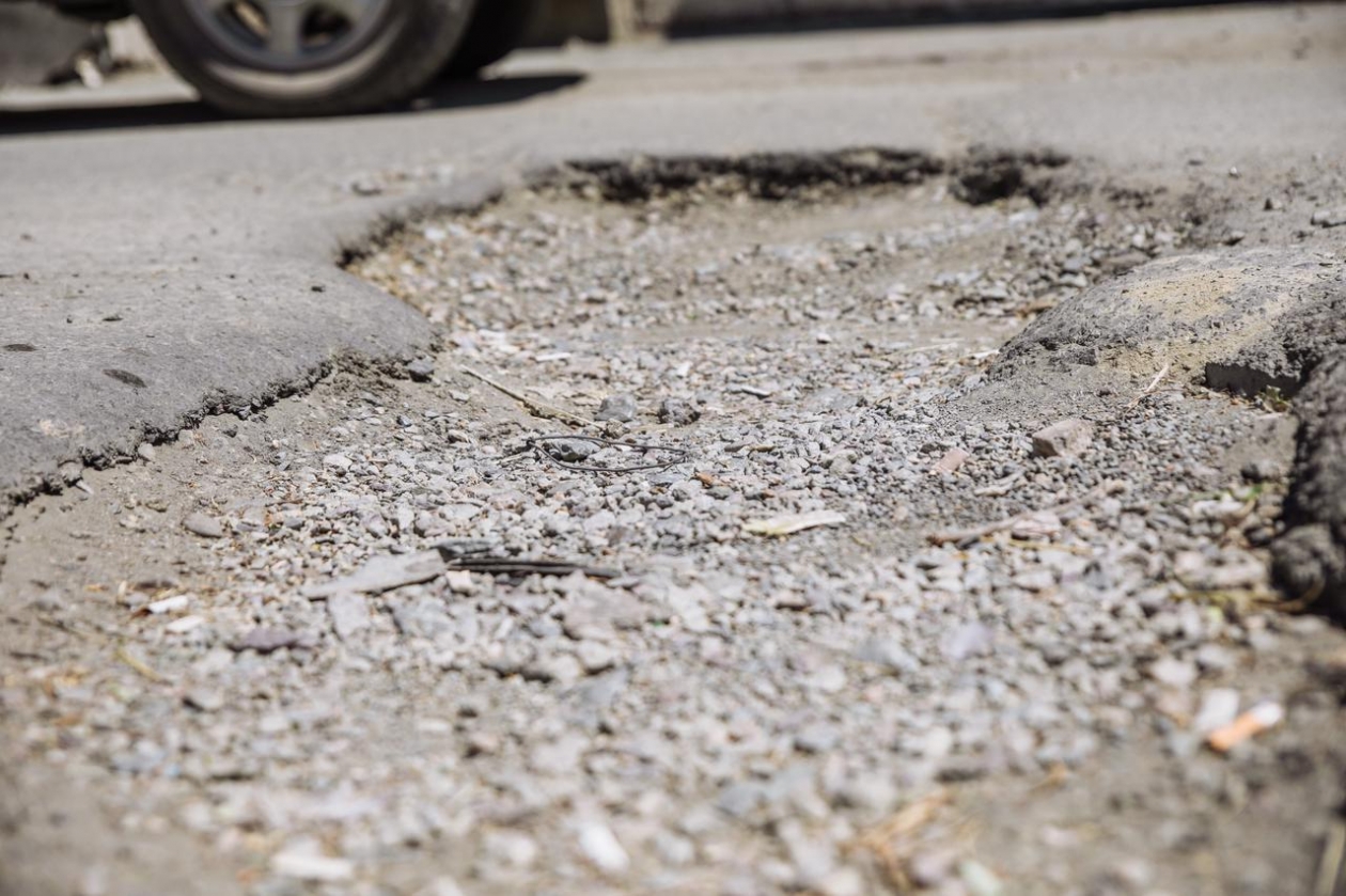 В Южно-Сахалинске планируют завершить ямочный ремонт во дворах к августу 2021 года пресс-служба правительства Сахалинской области