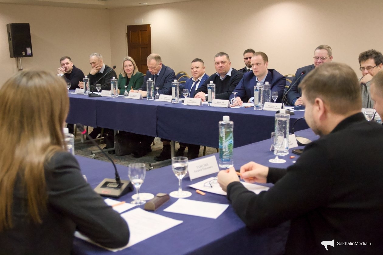 Рыба есть, мест нет: на Сахалине обсудили подход к ловле морских изысков ИА SakhalinMedia