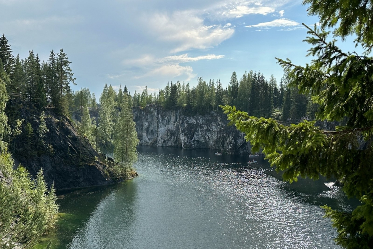 Карелия, горы, скалы, каньон, озеро, горный парк, Рускеала, природа, лес Александр Шепырев, ИА UssurMedia