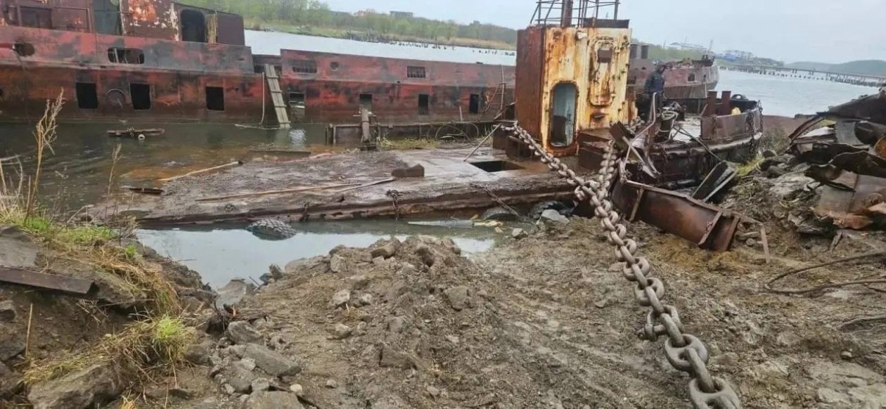 Утилизация затонувшего судна в Томаринском районе пресс-служба министерства транспорта и дорожного хозяйства Сахалинской области
