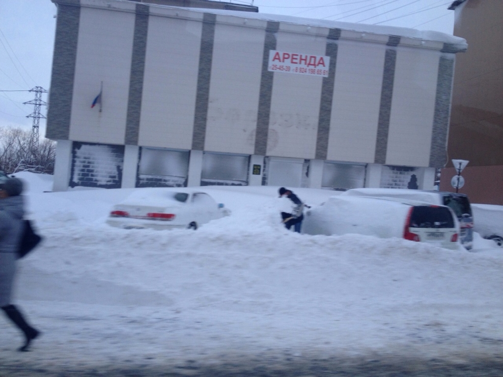 Южно-Сахалинск после циклона, Фото с места события собственное