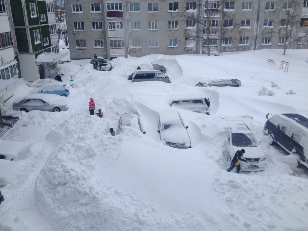 Южно-Сахалинск после циклона, Фото с места события собственное