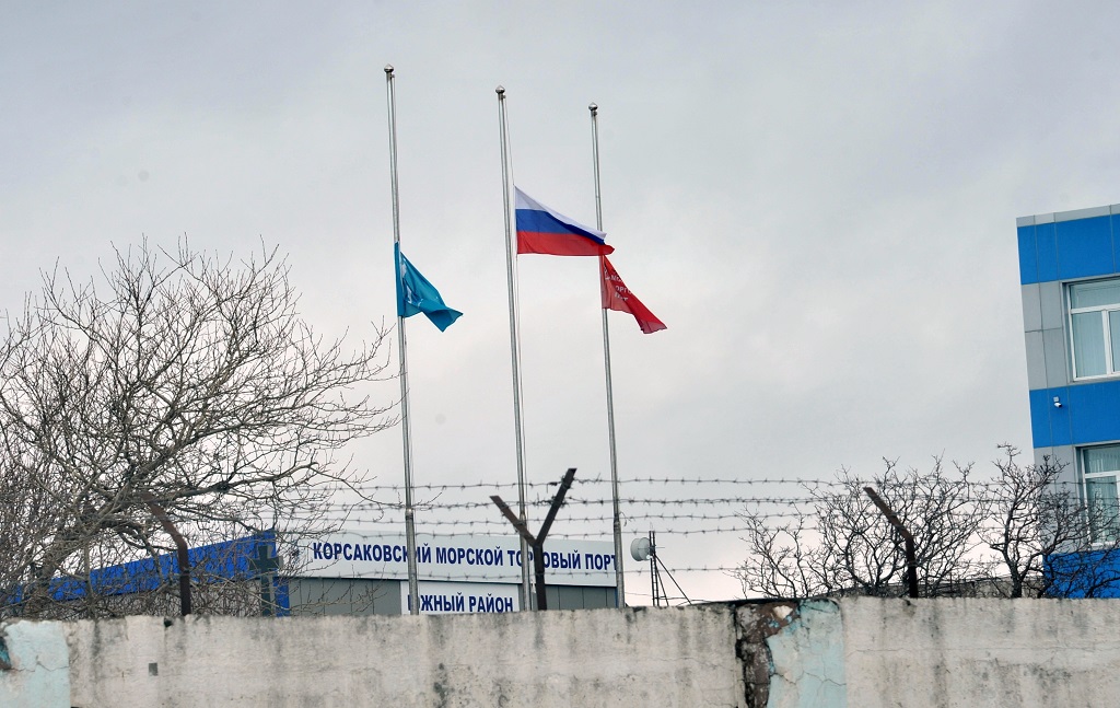 Прибытие судов в Корсаков, Фото с места события собственное