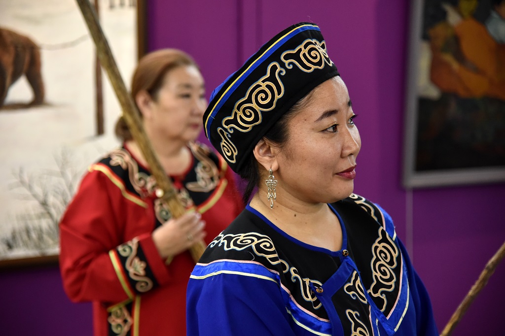 Открытие выставки к 80-летию Владимира Санги