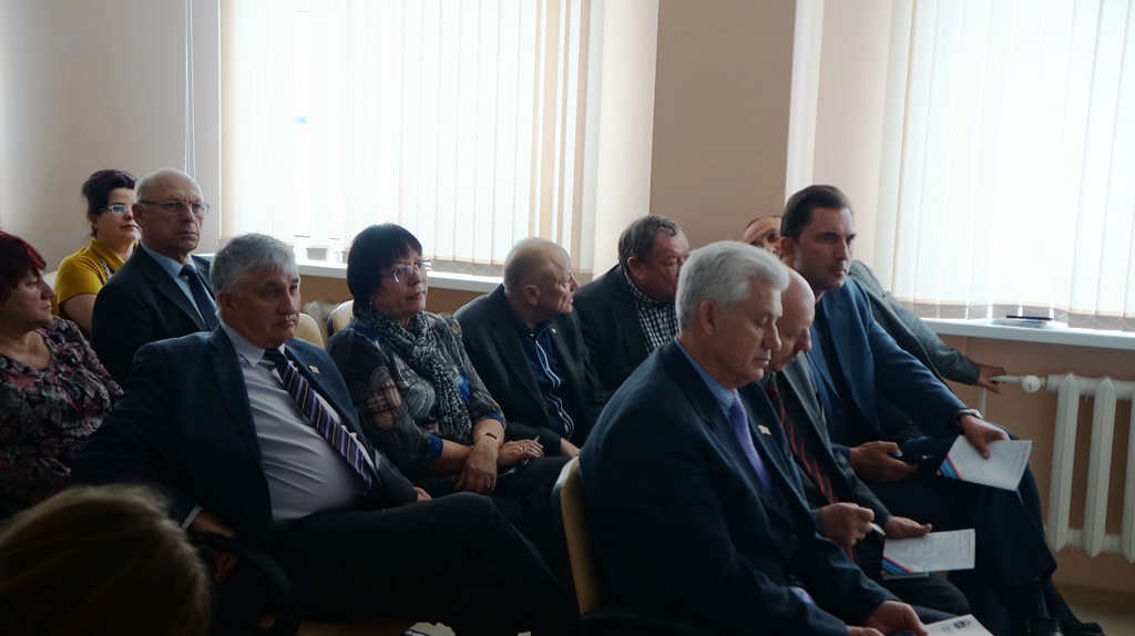Депутаты заскучали