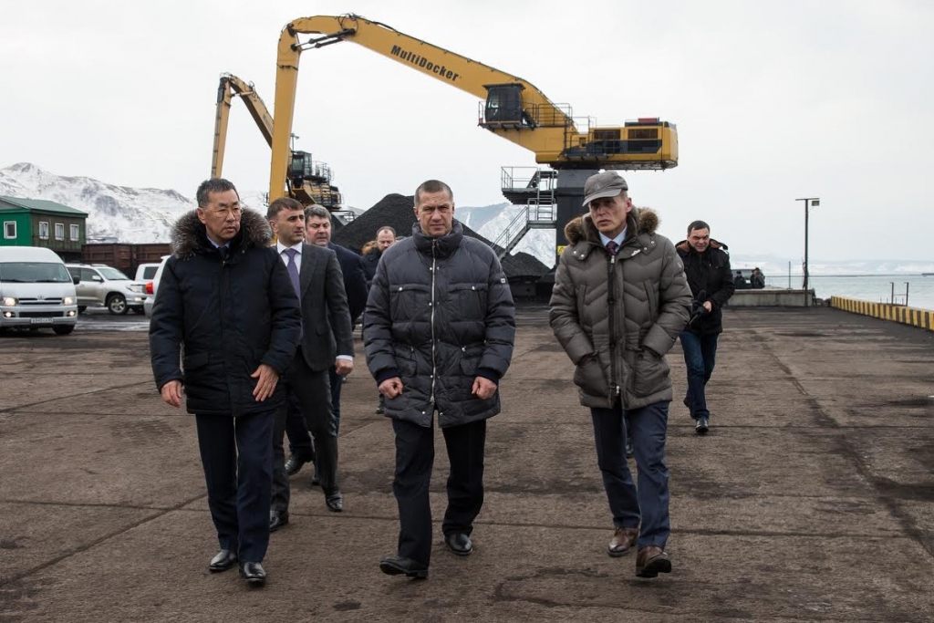 Юрий Трутнев в порту Невельска
