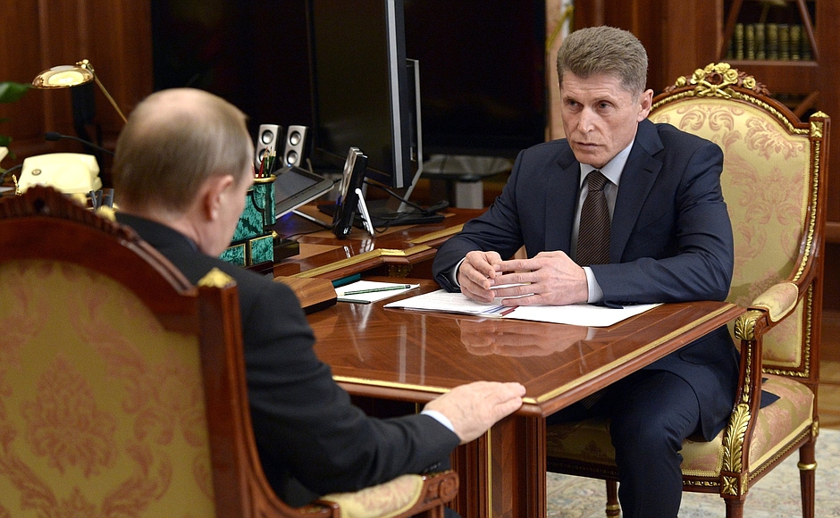 Владимир Путин и Олег Кожемяко