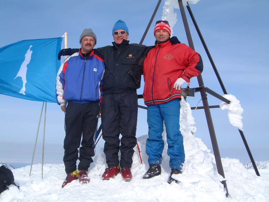 На горе Лопатина