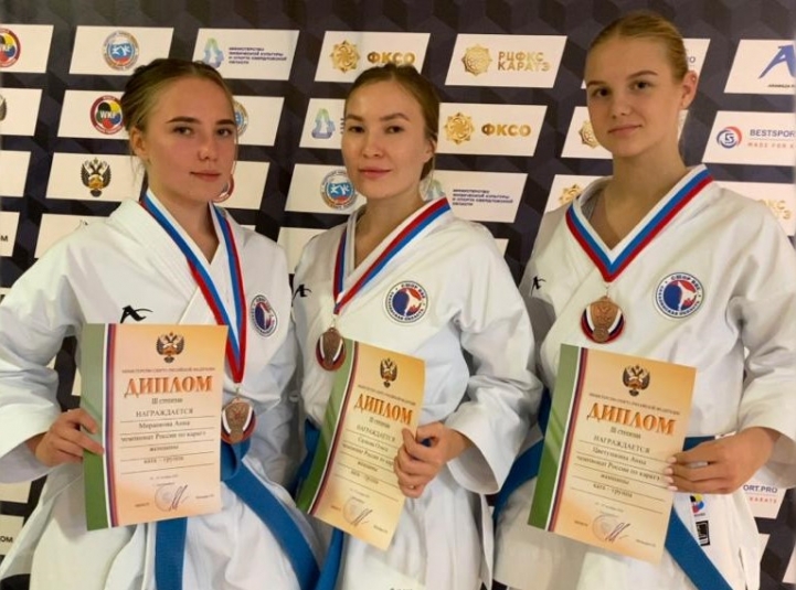 Сахалинская сборная по каратэ завоевала три медали Чемпионата России