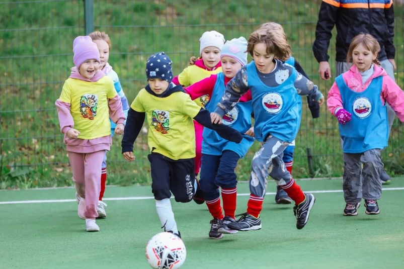 Участников плей-офф детсадовской лиги по футболу определили в Южно-Сахалинске