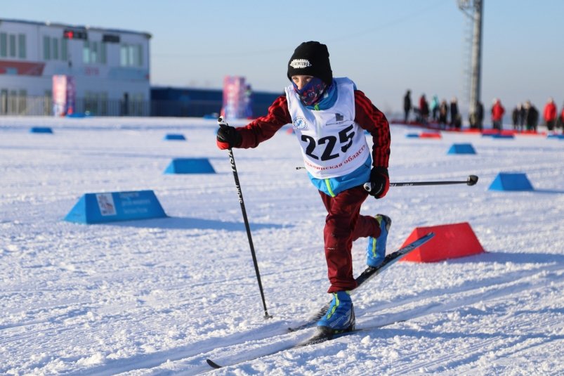 За призы зимних каникул на Сахалине сразились 250 лыжников 