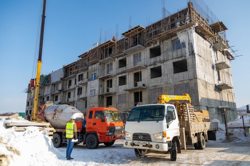 Строительство домов на улице Больничной в Южно-Сахалинске завершат в ноябре 2024 года